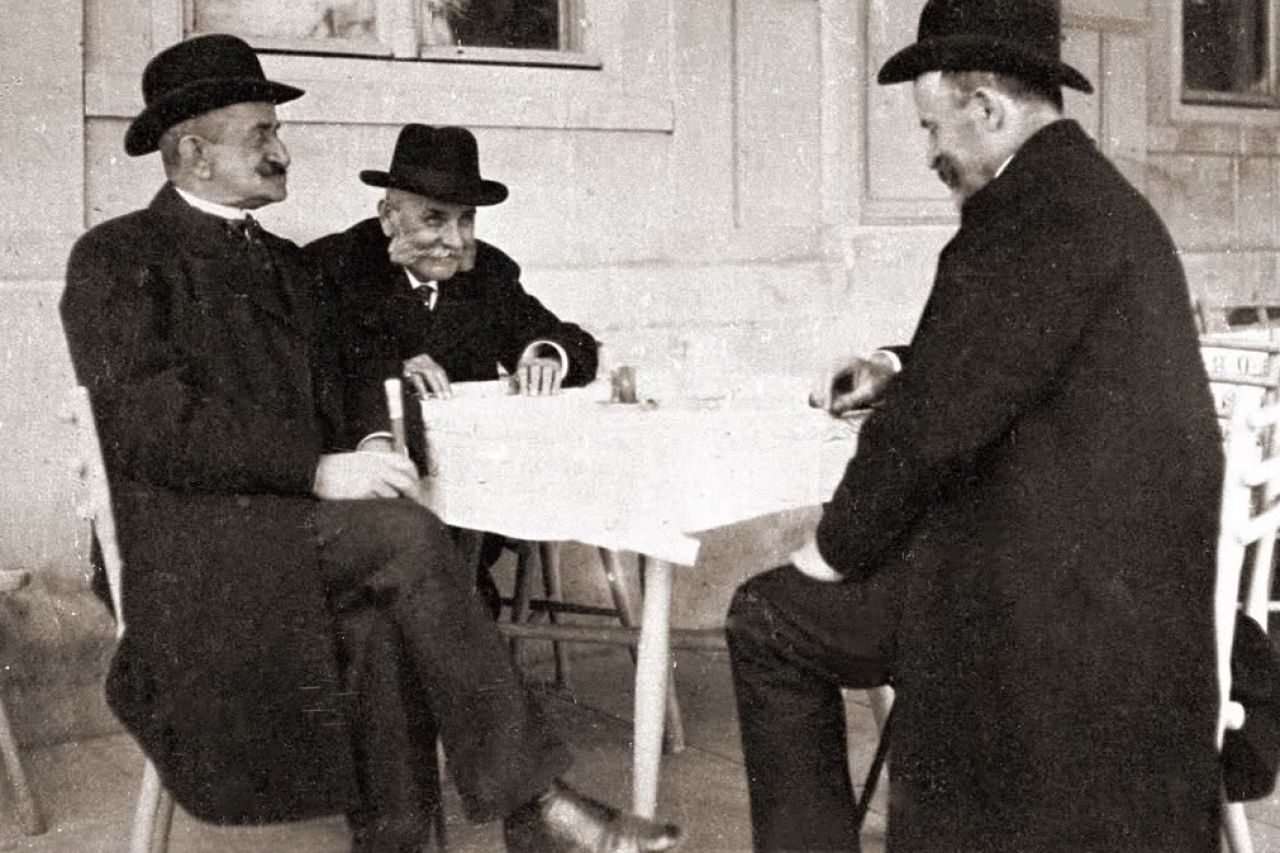 The history we never learned happened in taverns